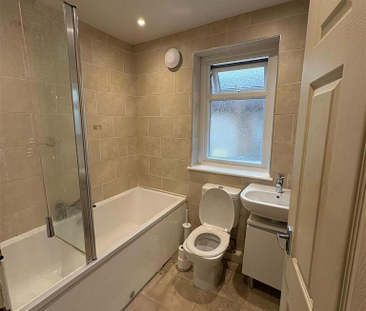 4 bedroom private hall to rent - Photo 6