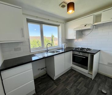 2 bedroom maisonette to rent - Photo 6