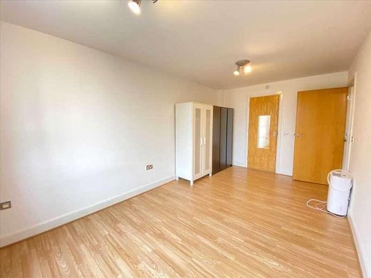 Mercury House, Heathcroft, Ealing, W5 - Photo 1