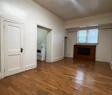 Regina Apartment near Cathedral Area - Photo 6