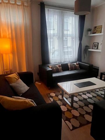 3 bedroom house share to rent - Photo 3