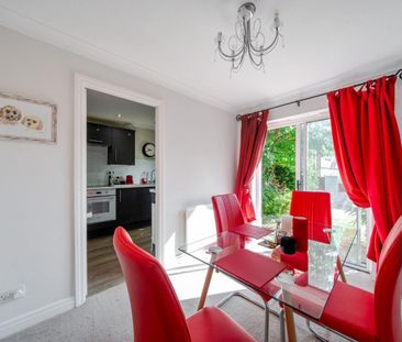 3 bedroom House To Let Total Size: 948 SQ FT - Photo 2
