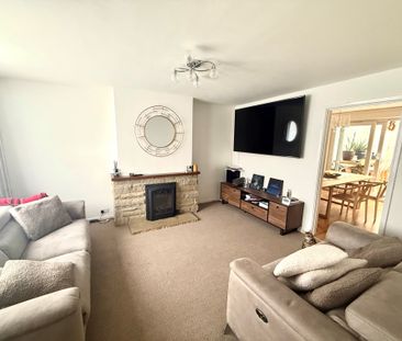 Mayes Close, Swanley BR8 - Photo 1