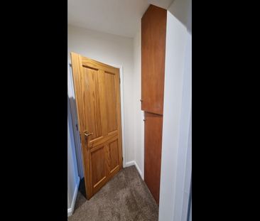 Room in a Shared House, Carlisle Gardens, HA3 - Photo 2
