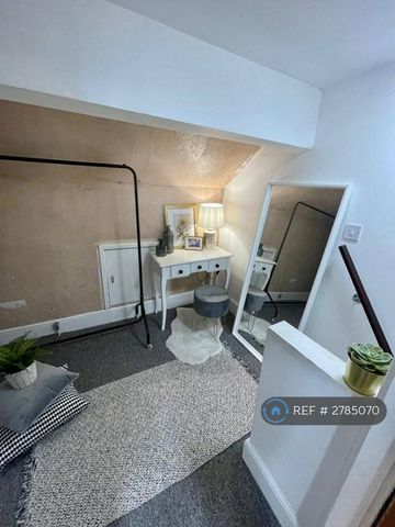 5 bedroom terraced house to rent - Photo 5