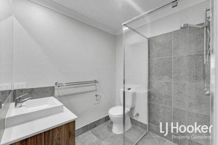 Perfect Low Maintenance Terrace - As New Condition - Perfect Position - Photo 3