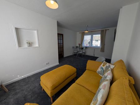 2 bedroom terraced house to rent - Photo 4