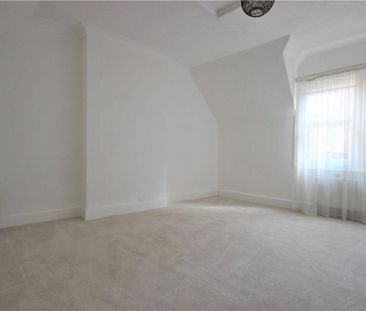 1 bedroom coach house to rent - Photo 1