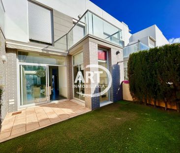 Alquiler de chalet adosado en Calle San Vicente Ferrer - Photo 4