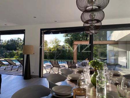 Villa contemporaine - 4 chambres au cœur d'un parc arboré - Arrière-pays Cannois - Photo 2