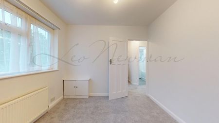 Fullwell Road, Fullwell Cross, IG5 - Photo 2