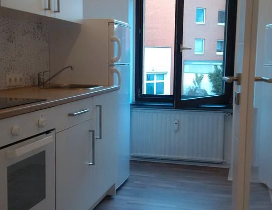 schöne zentrale 2,5 Zimmerwohnung zu vermieten - Photo 1