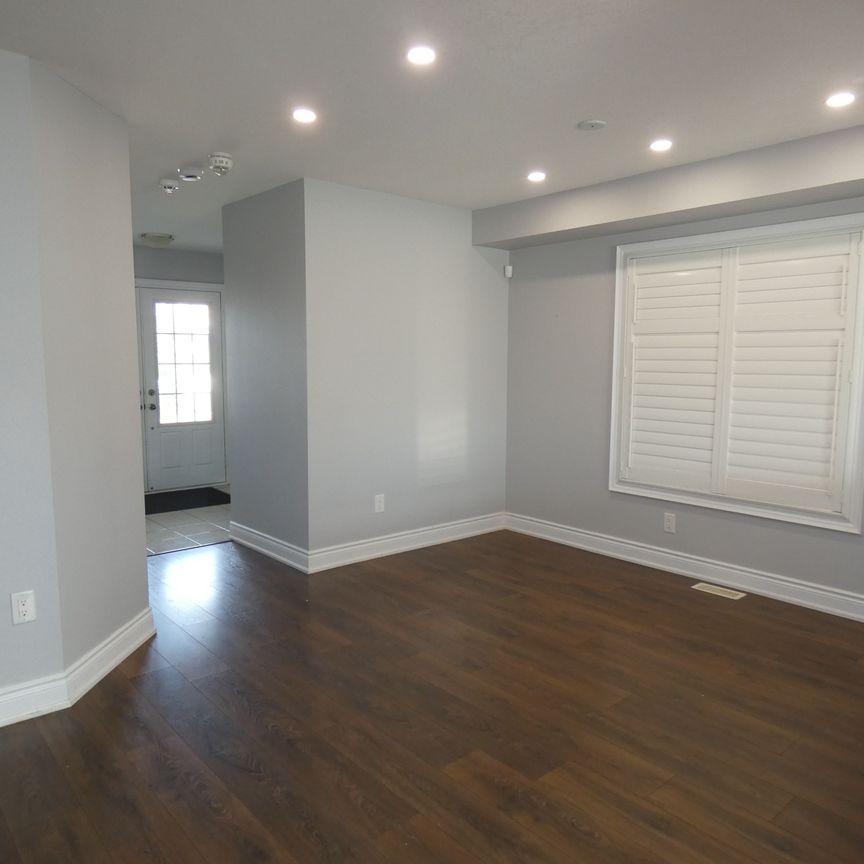 For Lease - 7857 Sassafras Trail, Niagara Falls, Ontario - Photo 1