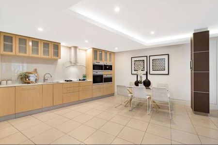 2/120 North Steyne Manly NSW 2095 - Photo 4