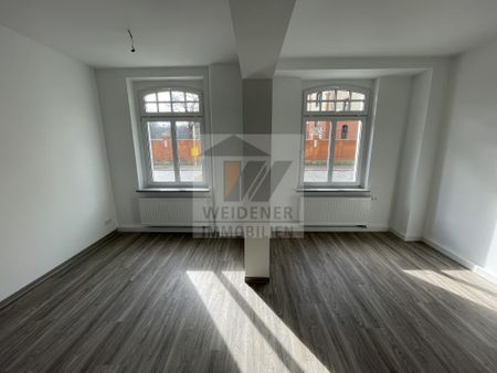 Erstbezug nach Sanierung! 4-Raum-Maisonettewohnung mit Balkon und Terrasse ins Grüne! - Foto 3