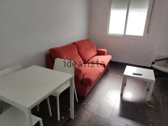 Alquiler de piso en Calle Lanuza - Photo 1