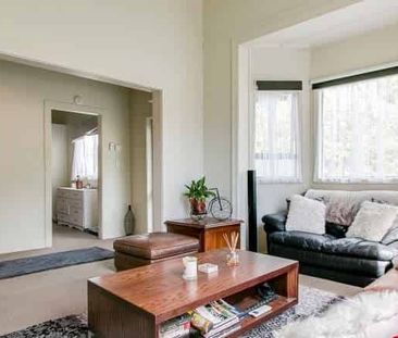 3BR Home Bluff Hill Central, Heatpump, Fireplace - Photo 2
