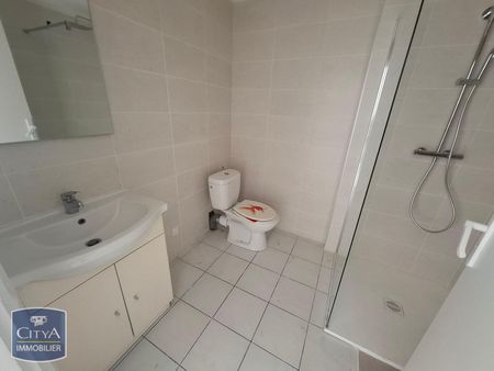 Location Appartement 2 pièces 44m² VILLENEUVE SUR LOT 47300 - Photo 4
