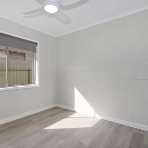 Position Perfect! - Photo 2