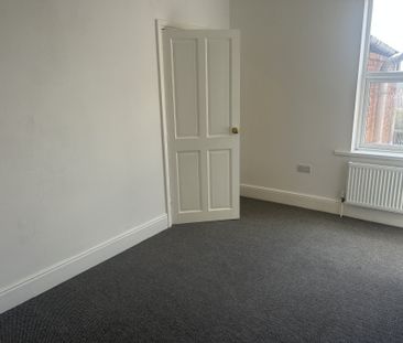 ChapelStreet, Eastwood, NOTTINGHAM - Photo 3