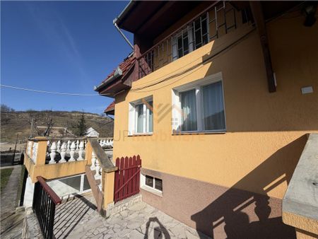 VILA DE INCHIRIAT | 5 CAMERE | CALEA ADEVARLUI | ORADEA - Fotografie 5