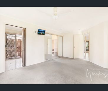 TIMELESS CHARM MEETS SPACIOUS LIVING! - Photo 2