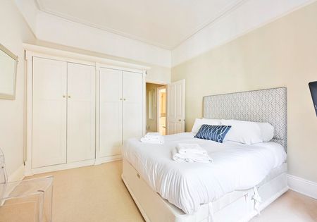 Cranley Mews - Photo 4