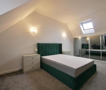 3 bedroom semi-detached house to rent - Photo 4