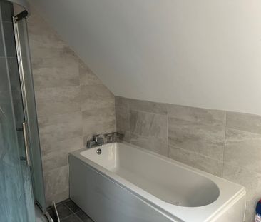 Park Avenue, York, New Earswick - Photo 3