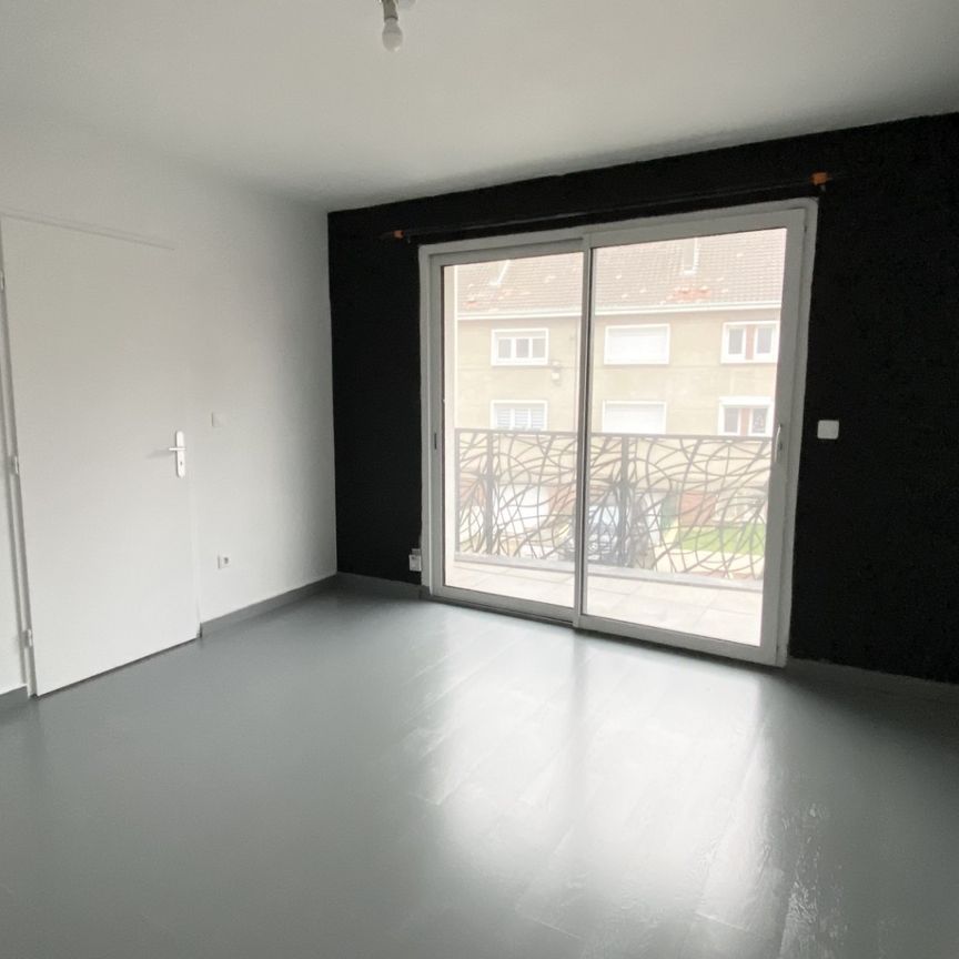 Location Appartement 2 pièces 37m² LENS 62300 - Photo 1
