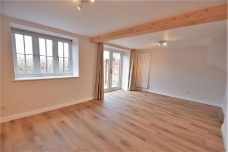 2 bedroom semi-detached house to rent - Photo 3