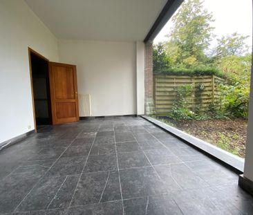 Authentieke woning gelegen in kasteelpark. - Photo 3