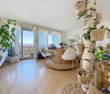Appartement de 4.5 au rez-supérieur avec balcon et terrasse - Photo 2