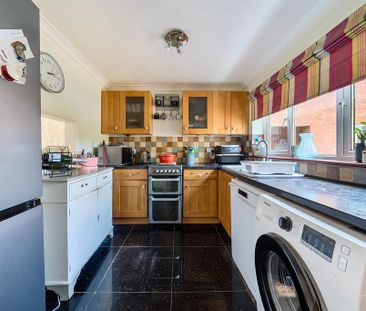 3 bedroom terraced house to rent - Photo 1