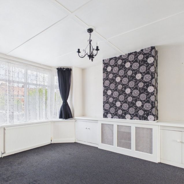 Sunbury Road, Feltham,TW13 - Photo 1