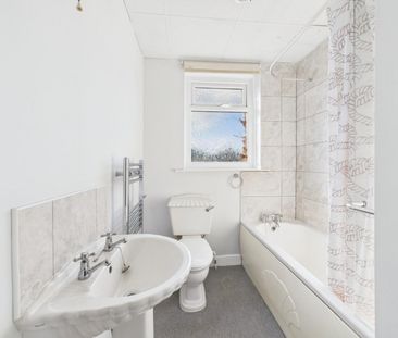 2 bedroom House To Let - Photo 5