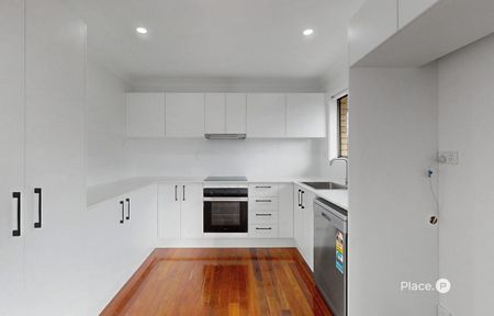 25, Driftwood Street, QLD, Sunnybank Hills - Photo 2