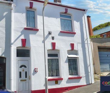 2 bedroom end of terrace house to rent - Photo 1