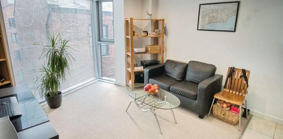 1 bedroom flat to rent - Photo 2