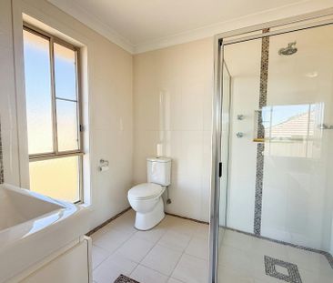 Fully Furnished Family Home - Photo 6