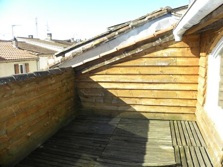 Location Appartement 4 pièces 100m² VILLENEUVE SUR LOT 47300 - Photo 2