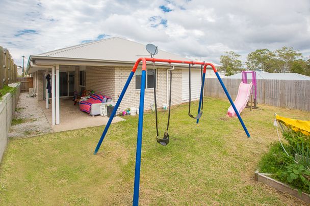 7 Sunrise Link, Pimpama QLD 4209 - House For Rent - $720 | Domain - Photo 1