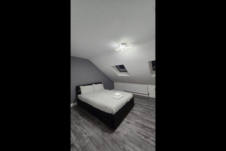 6 Bed Terraced House, Norfolk Road, RG30 - Photo 5