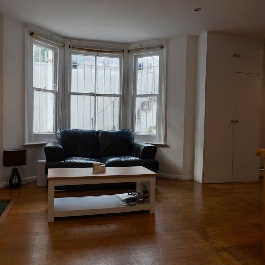 1 Bed Flat, Sulgrave Road, W6 - Photo 1