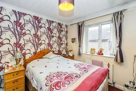 3 bedroom detached house to rent - Photo 3