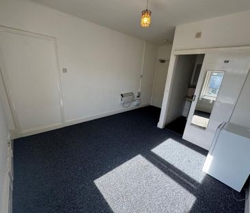 Property to rent - Photo 5