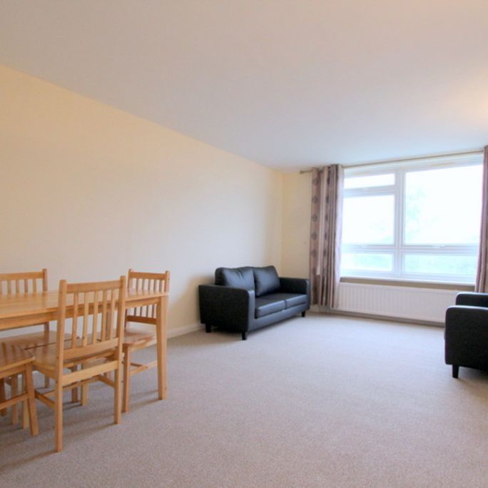 2 Bedroom Apartment, Putney Heath Lane, London - Photo 1