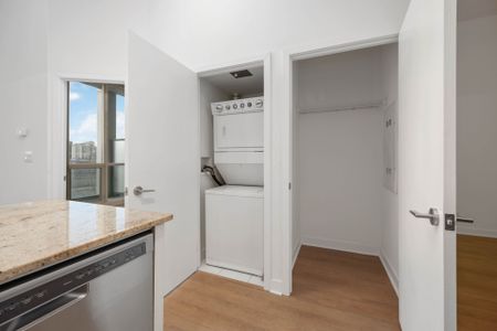 For Lease - 3985 Grand Park Drive Unit# 207, Mississauga, Ontario - Photo 3