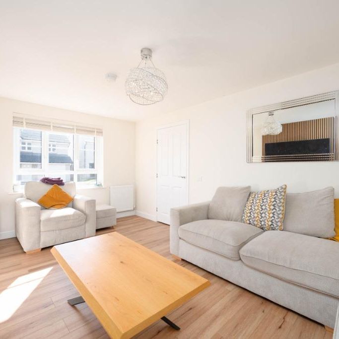 4 bedroom detached house to rent - Photo 1