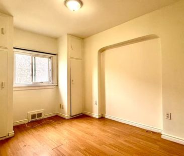For Lease - 166 Maplehurst Avenue, Toronto, Ontario - Photo 5